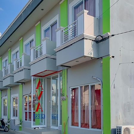 Urbanview Hotel Ava Banjarmasin By Reddoorz Exterior foto